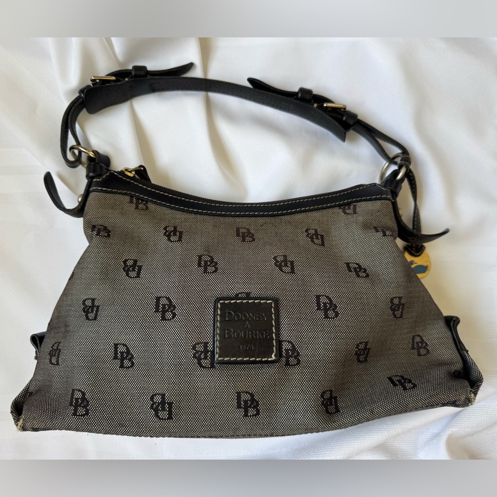Dooney and Bourke Vintage 1975 Monogram Shoulder Handbag Purse GUC #J7967898